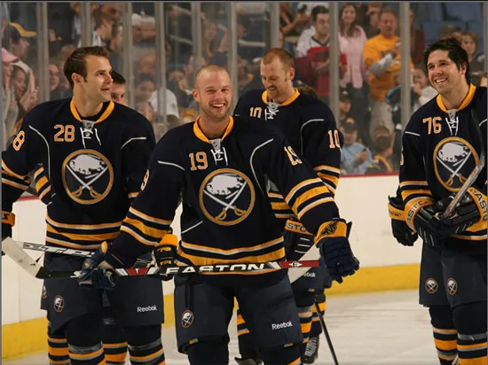 Sabres in their lovely new 3rd Jersey! I love it! …