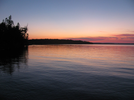 A beautiful sunset on a beautiful lake.