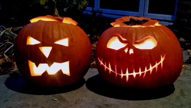 This year’s pumpkins. Yes I know I’ve done Jack Skellington before. 😛