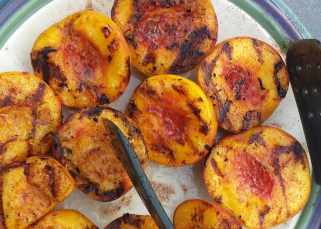 Grilled peaches. Yum!