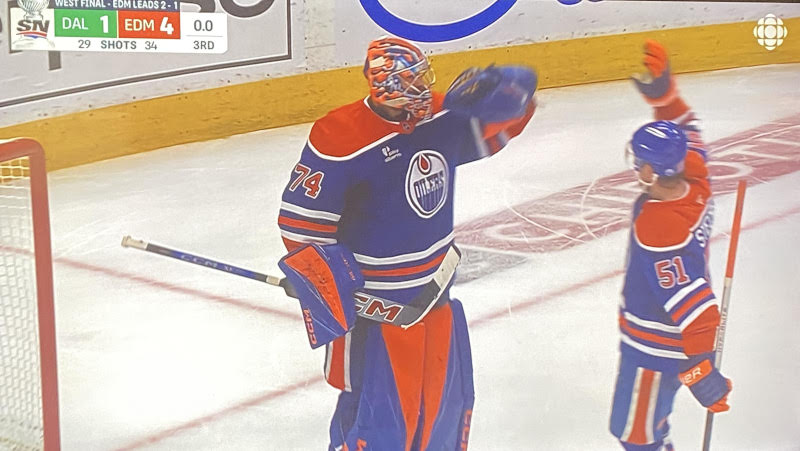 Oilers up 3-1! Oilers up 3-1!
